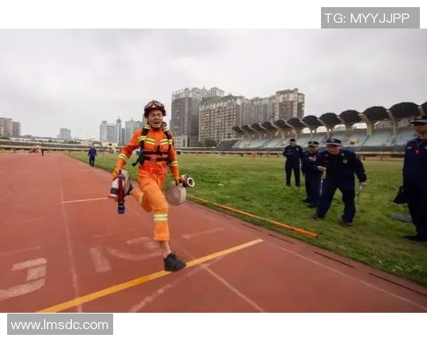 2018年勇士与蓝网激战回顾：巅峰对决的精彩瞬间与战术分析